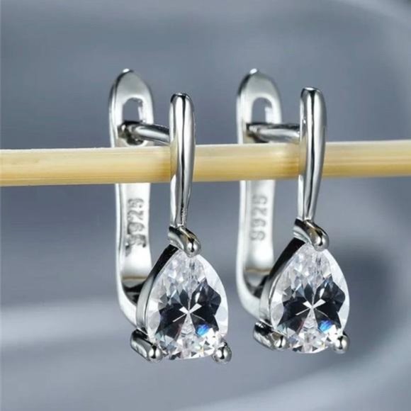 Jewelry - NEW 925 STERLING SILVER DIAMOND EARRINGS